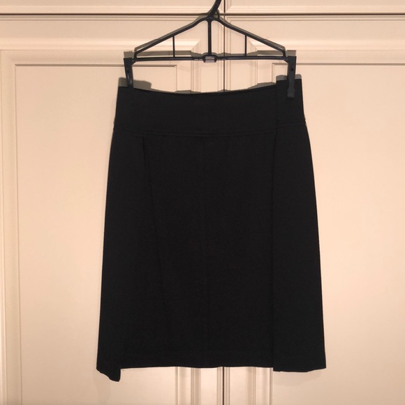 Mimi Maternity Black Skirt - Picture 2 of 5
